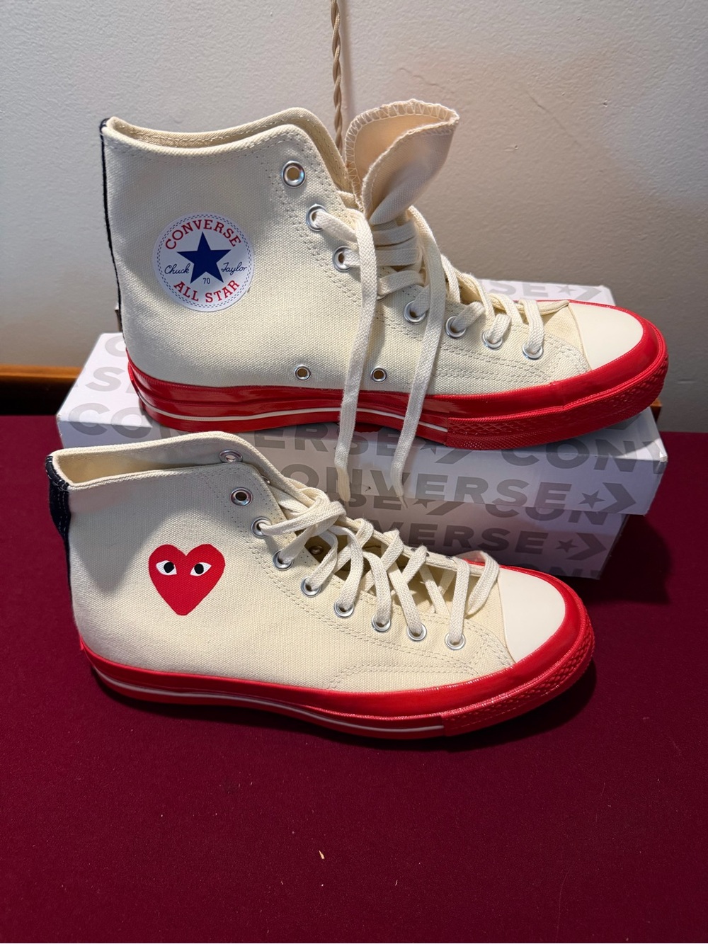 Converse PLAY High-Top Sneakers in Cream & Red brand new woman 8 men’s 10